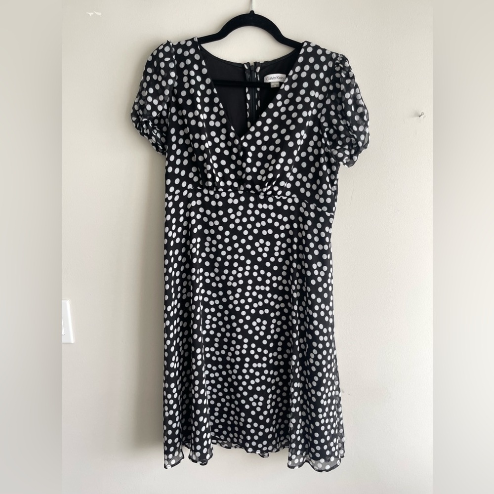 Polka dot black and white dress by Calvin Klein size M